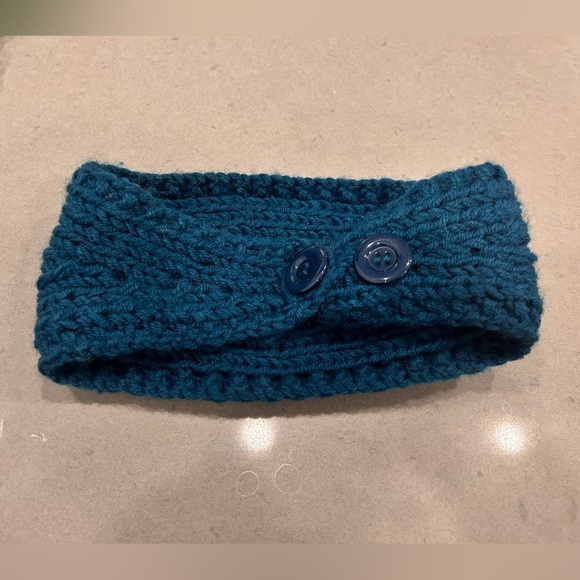 ⭐️3 for $15-Knitted Winter Headband - Picture 2 of 6